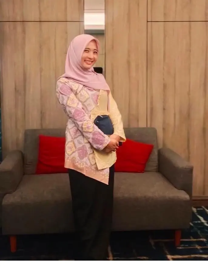 KEPALA SEKOLAH  Fera Andriana Wijayanti,M.Pd