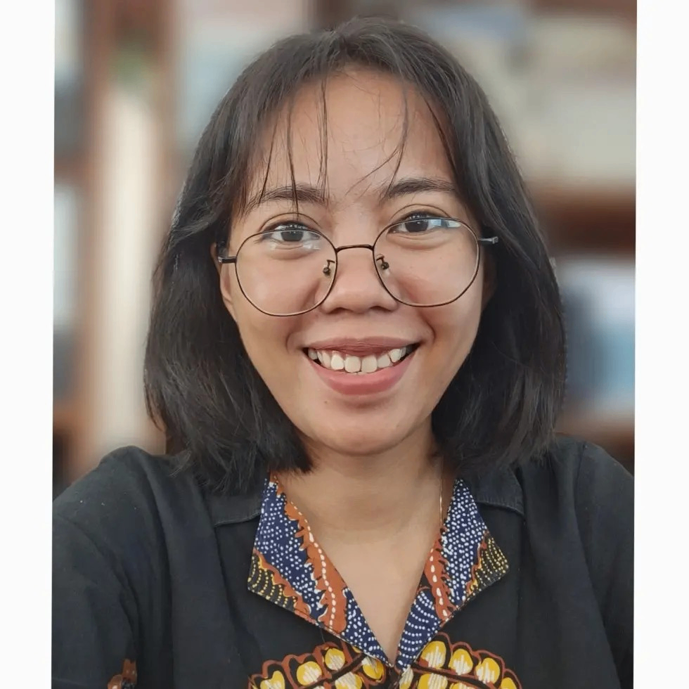 Guru Kelas 6, Bahasa Inggris, English Science  Veronica P., S. Pd.