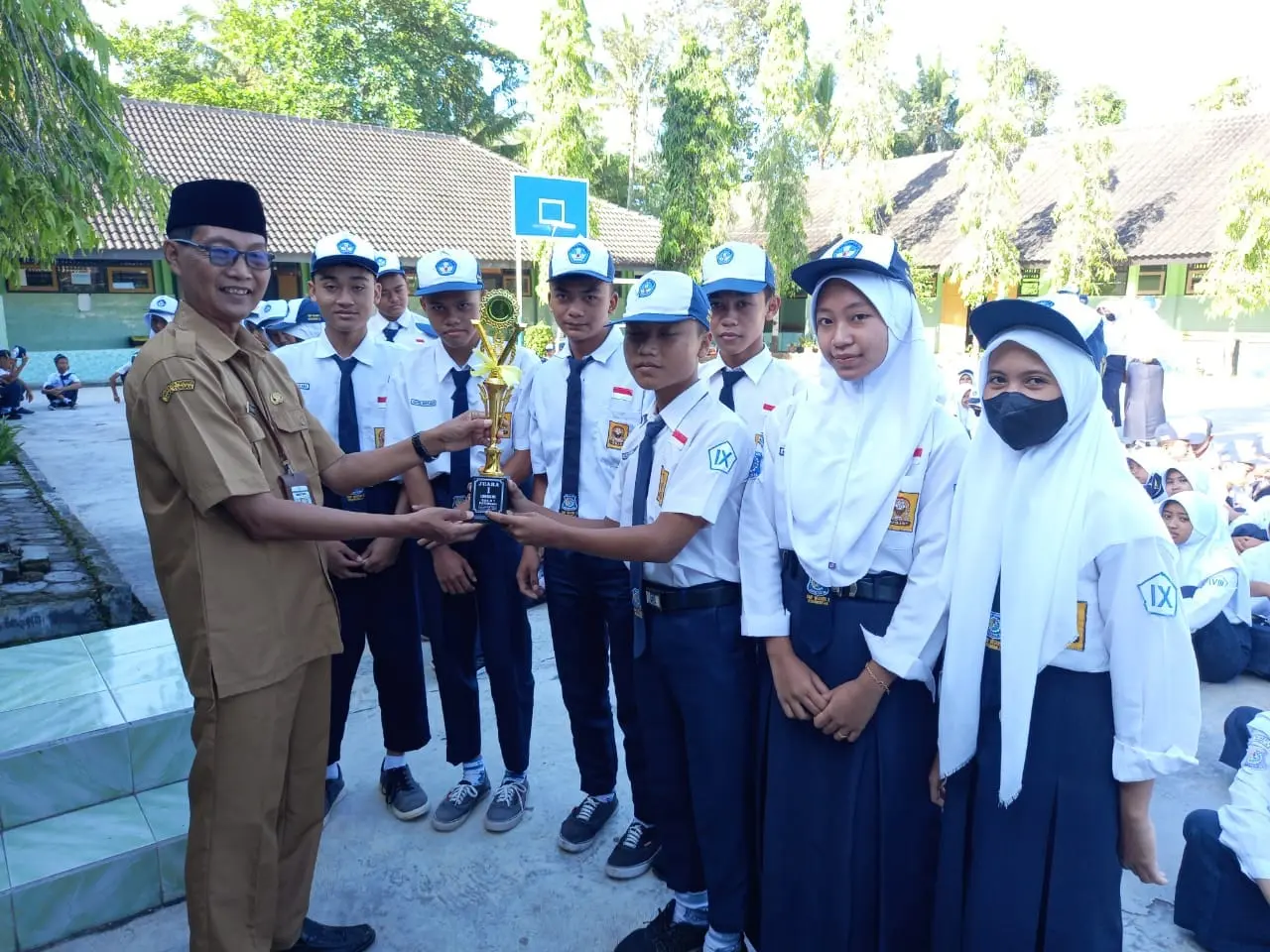 Juara 1 Mobile Legend di SMAN 1 Patimuan