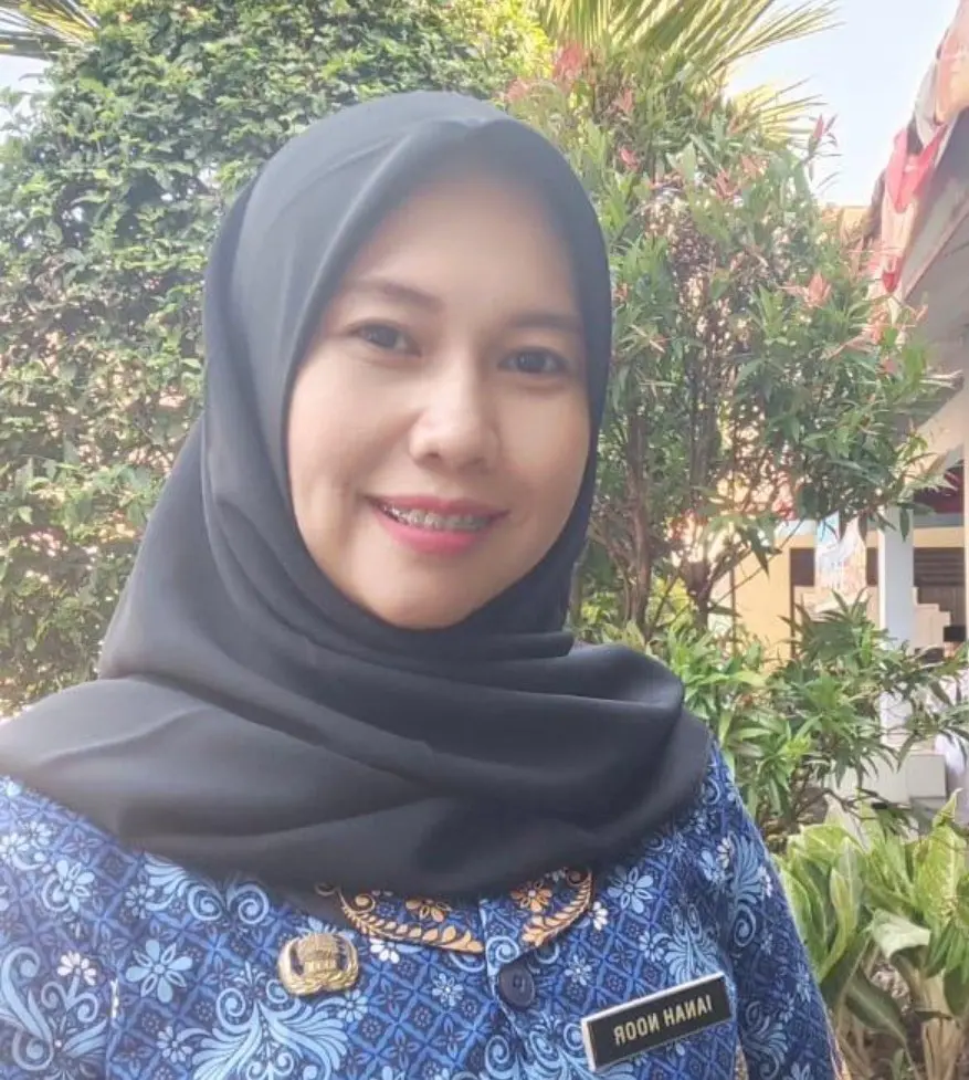 Guru Kelas 5B  Ianah Noor, S.Pd
