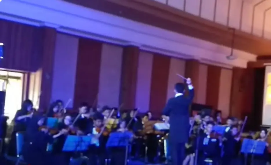 ORKESTRA SENI MUSIK