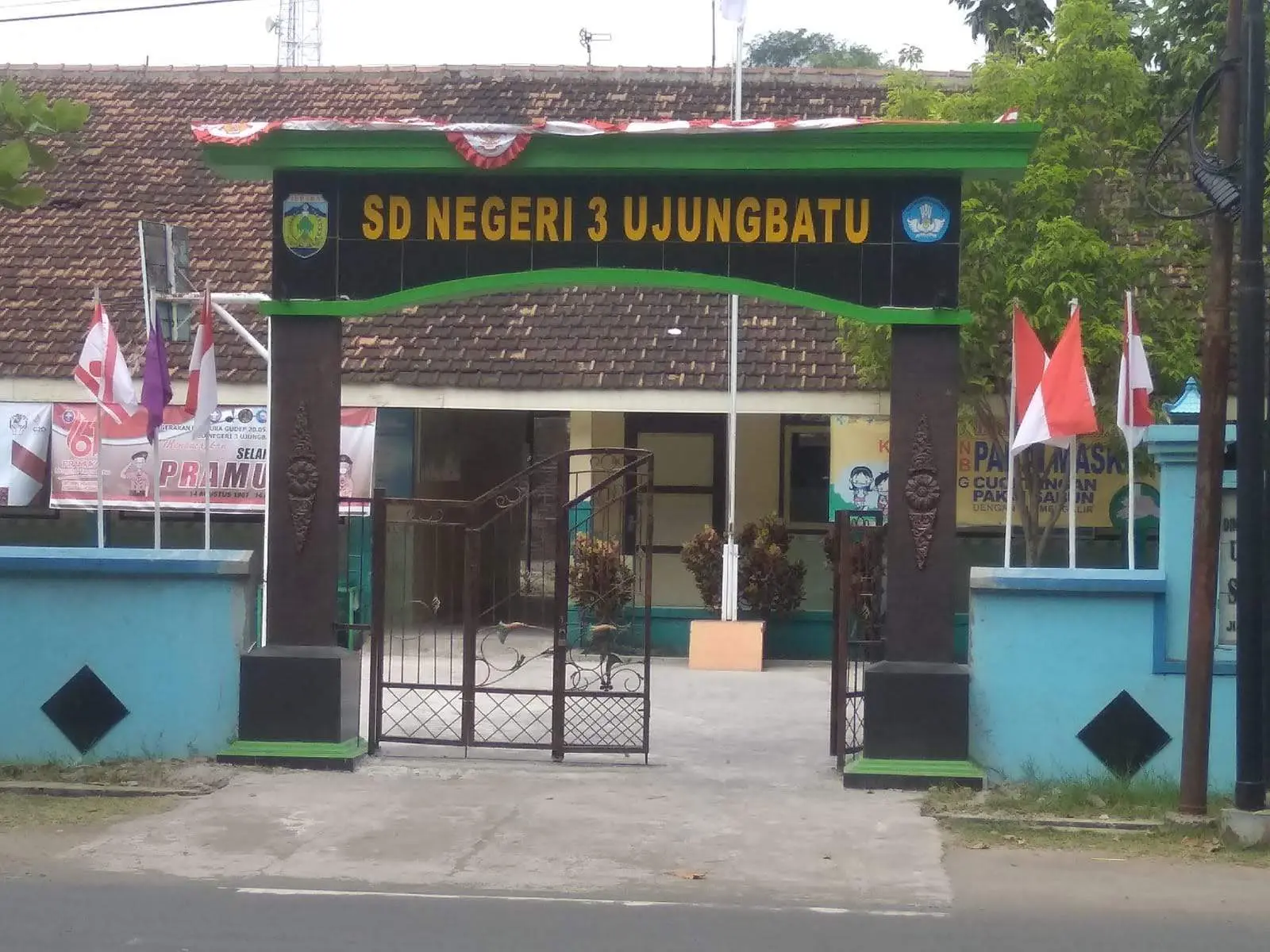 GURU B. INGGRIS  HERLIN JULIASTANTI, S.Pd.