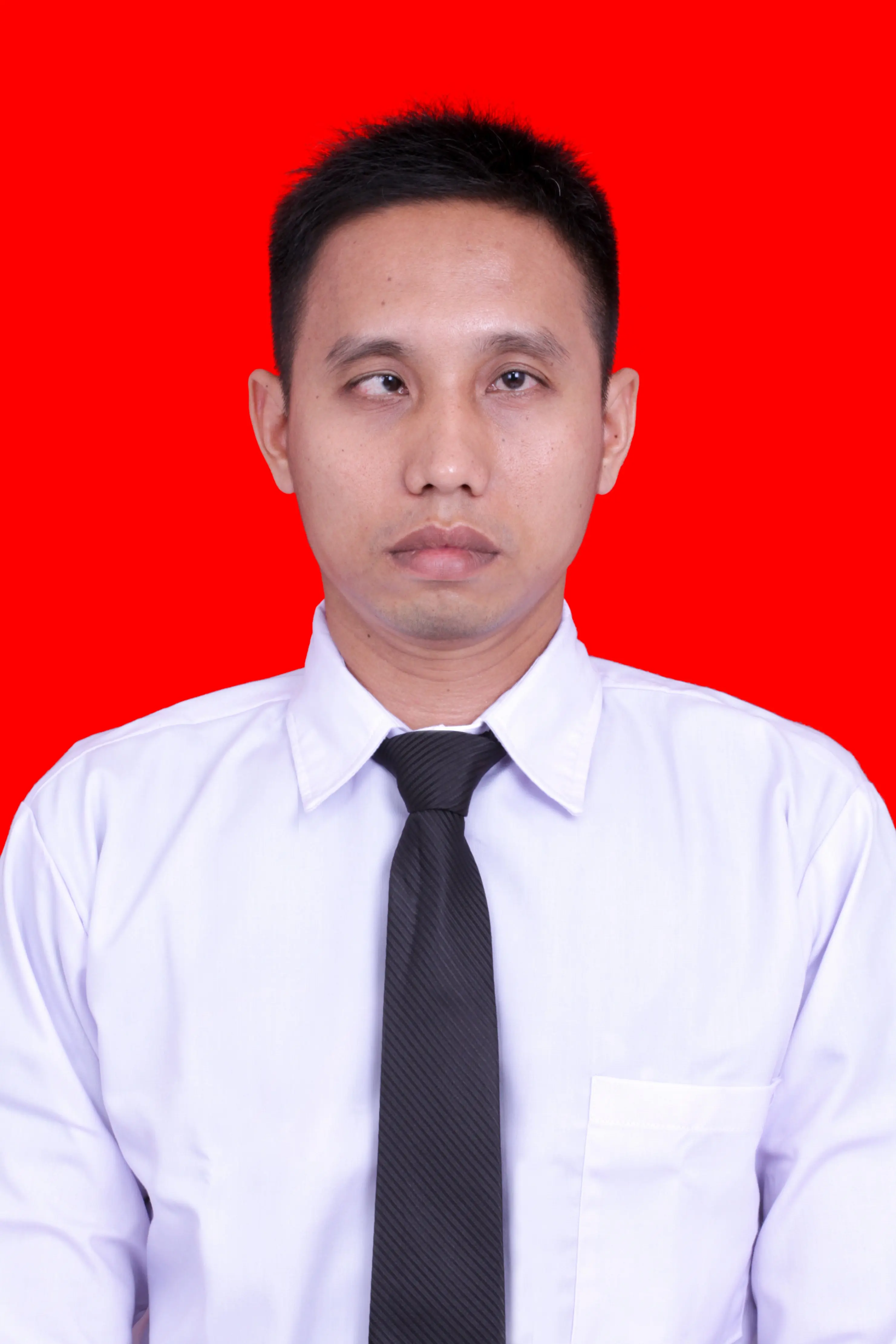 Ahmad Yamin, S.Pd  Guru kelas 4