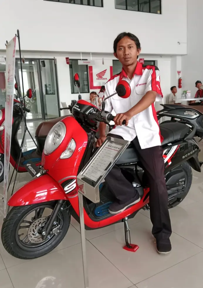 SCOOPY KONTAK  OTR 23.682.000